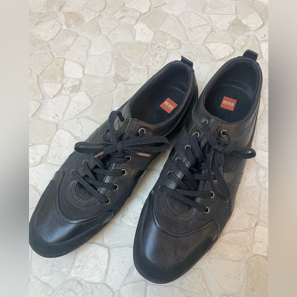 Brand new Never worn men’s sneakers black size 45 Hugo Boss